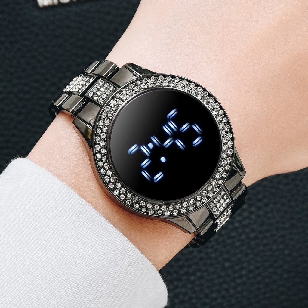 Diamond-Encrusted Ladies Sports Smartwatch – Personalized & Fashion-Forward