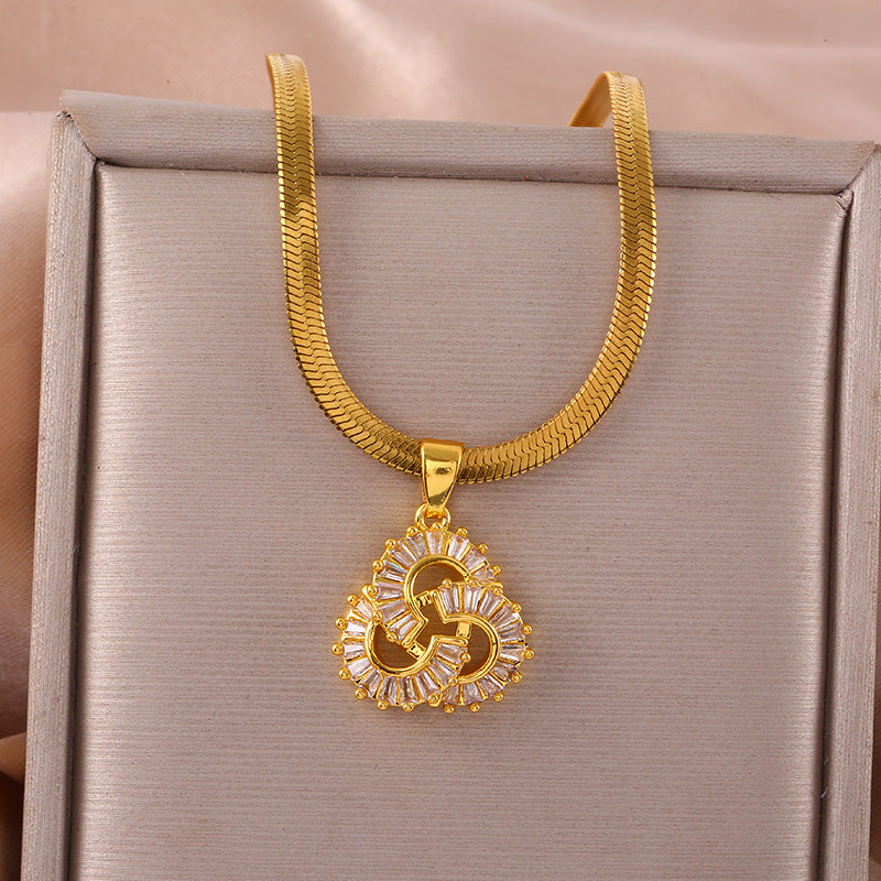 Snake Bone Chain Ginkgo Leaf Pendant – Elegant Entry-Level Lux Necklace
