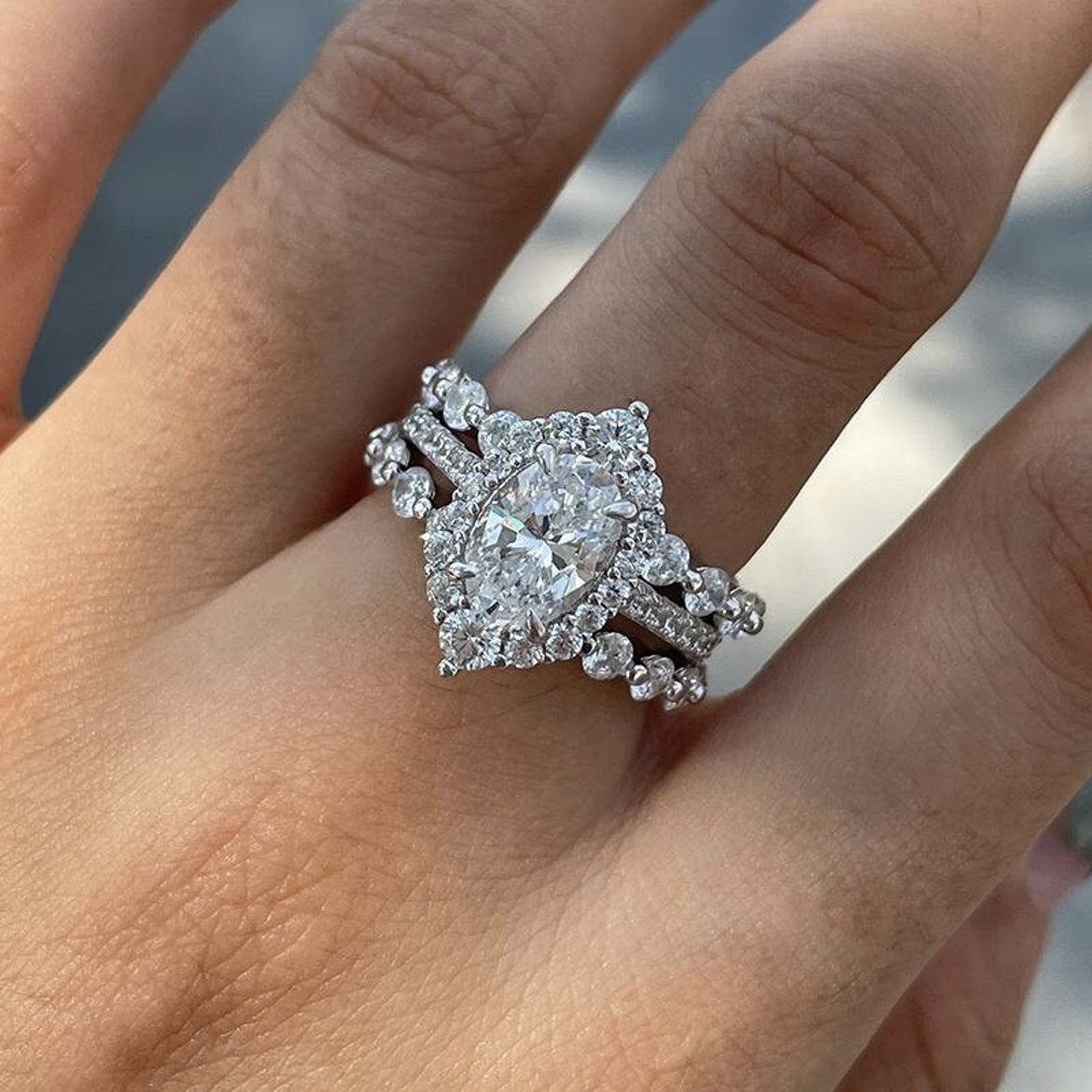 New European & American Fashion Jewelry – Women's Oval Zircon Ring Set