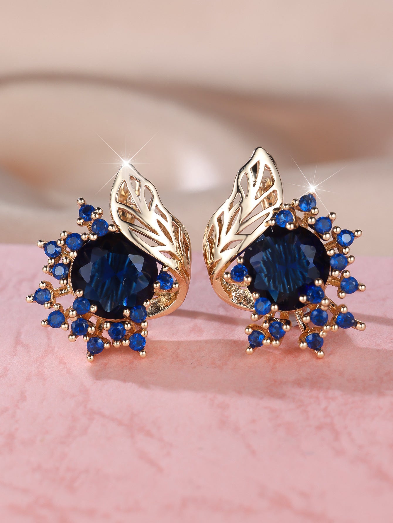 Round Flower Feather Zircon Earrings – Women's Fashionable & Chic