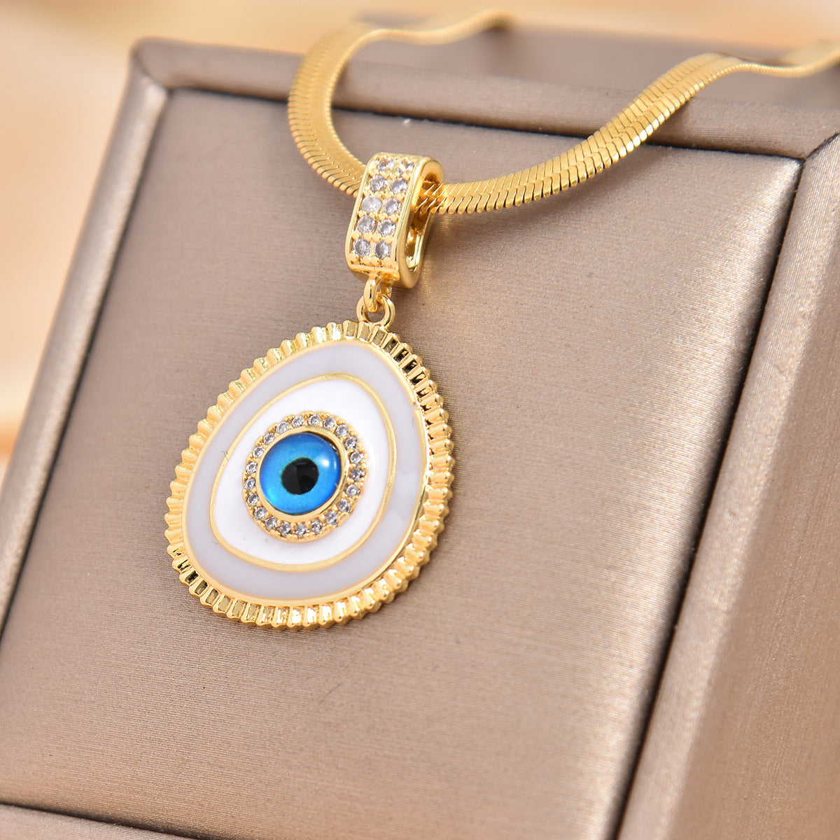 Micro-Inlaid Zircon Blue Eye Necklace – Elegant Lux Niche Design for Women