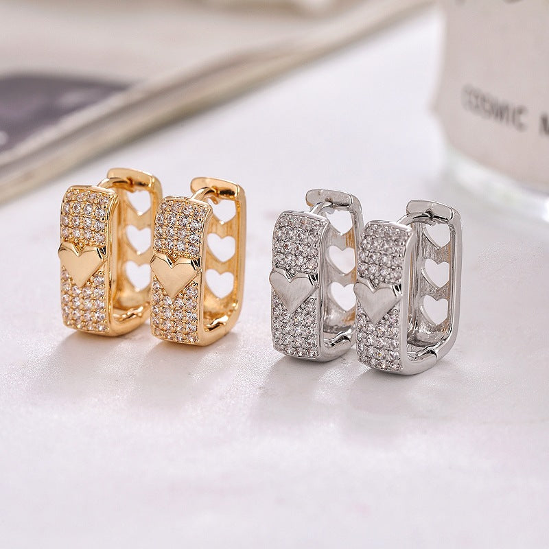 Women's Fashion Hollow Love Ear Clips – Stylish Non-Pierced Earrings