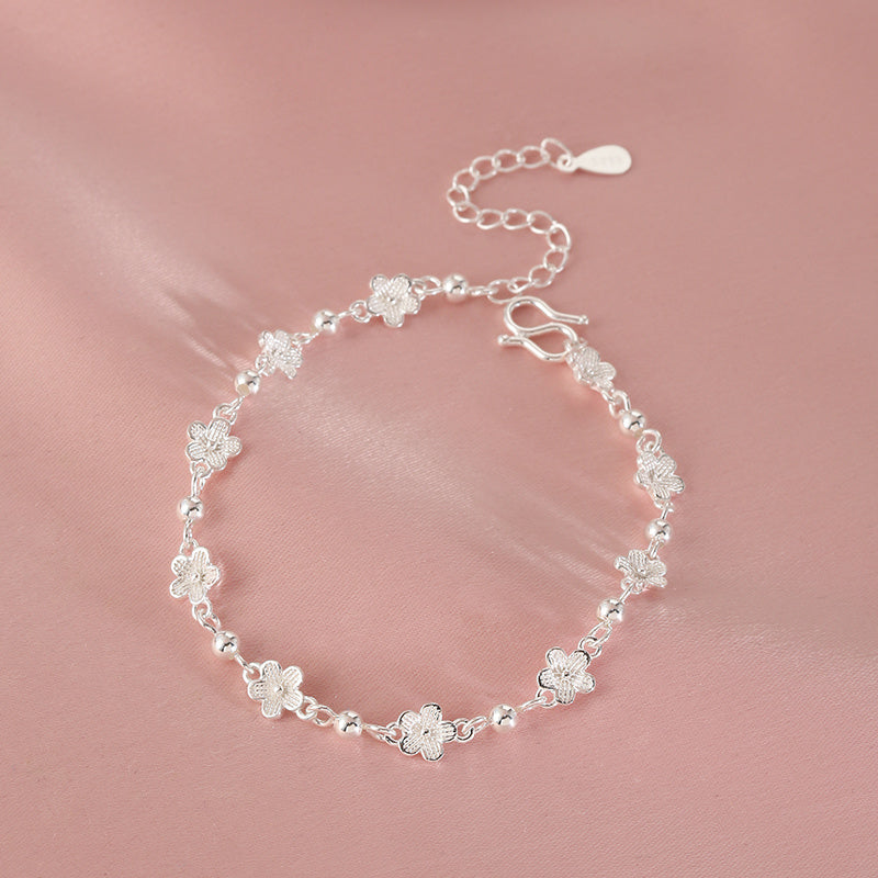 Dignified Floral Bracelet – Sweet All-Match Design for Women