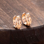 High-End Hollow Leaf Earrings – Elegant Small Niche Design